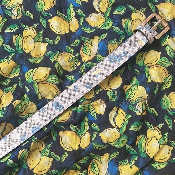 Brand New Michael Kors Vanilla w/ Blue & Yellow Flowers Belt Bag Fanny Pack - Picture 9 of 14